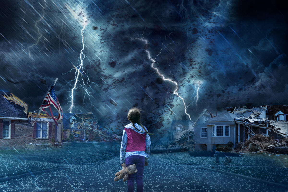 今年唯一天災巨片！「藤田級數最高級5級」龍捲風來襲四個家庭發生翻天覆地的轉變| 引新聞