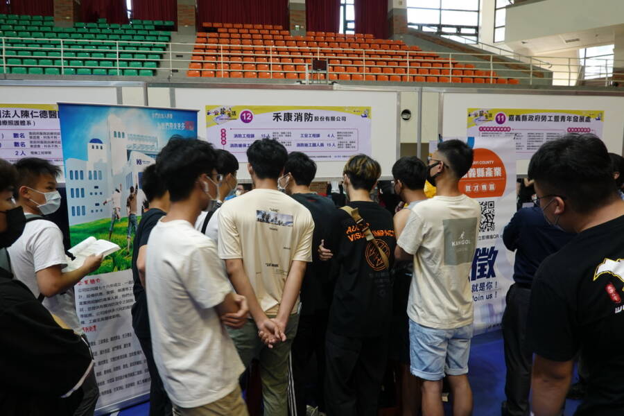吳鳳科大校園徵才就業博覽會 釋3千就業與實習職缺 - 台北郵報 | The Taipei Post