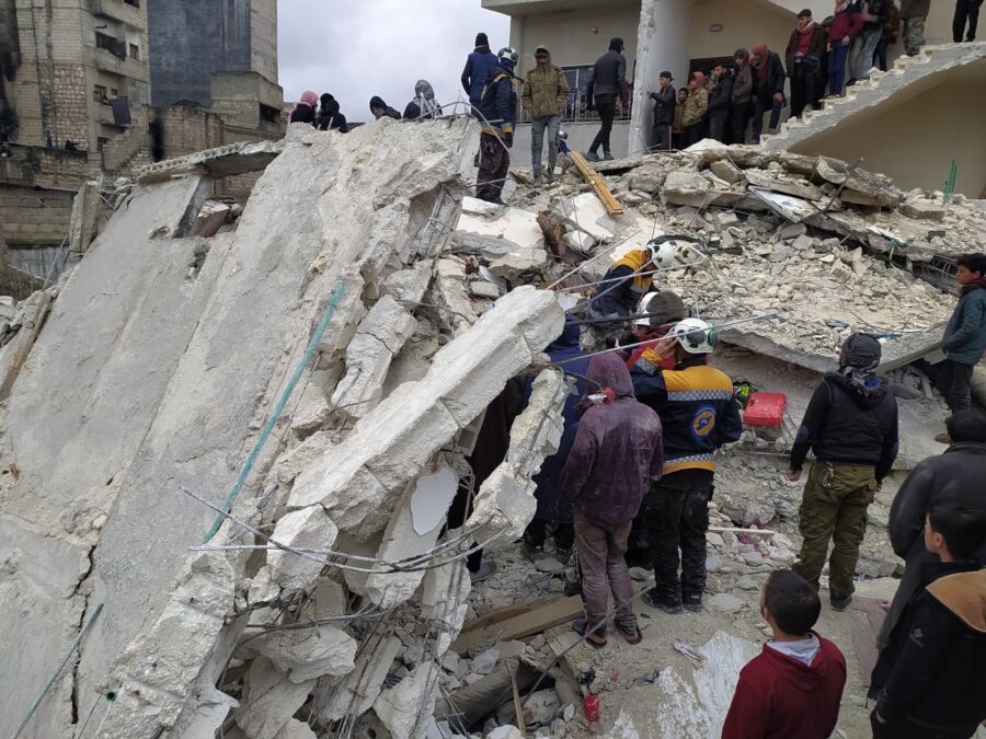災區畫面曝！聯合國估土耳其大震傷亡恐突破2萬　世界展望會展開救援