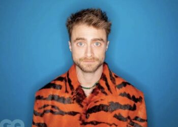 「哈利波特」丹尼爾雷德克里夫為人父　街頭推娃娃車噴父愛