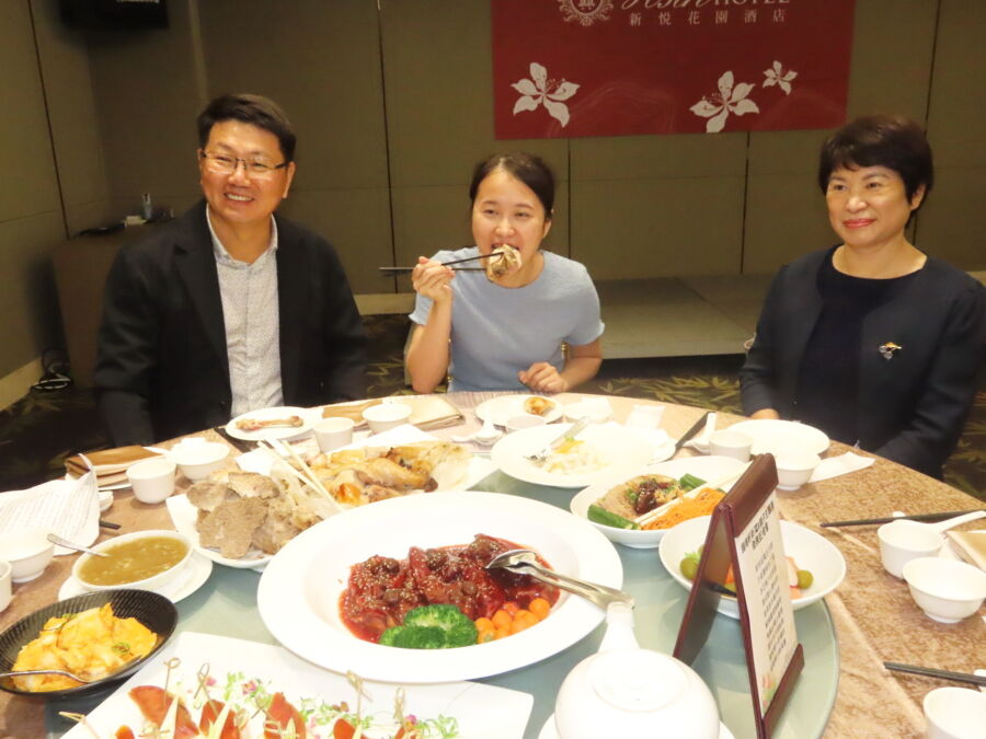 新悦花園酒店推出「沙姜鹽焗桂丁雞」肉質鮮嫩、噴香美味 - 台北郵報 | The Taipei Post