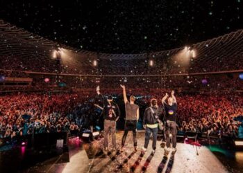 Coldplay「手環回收率」高雄登全球第4！最終場主唱道歉「讓飯店房價變貴」