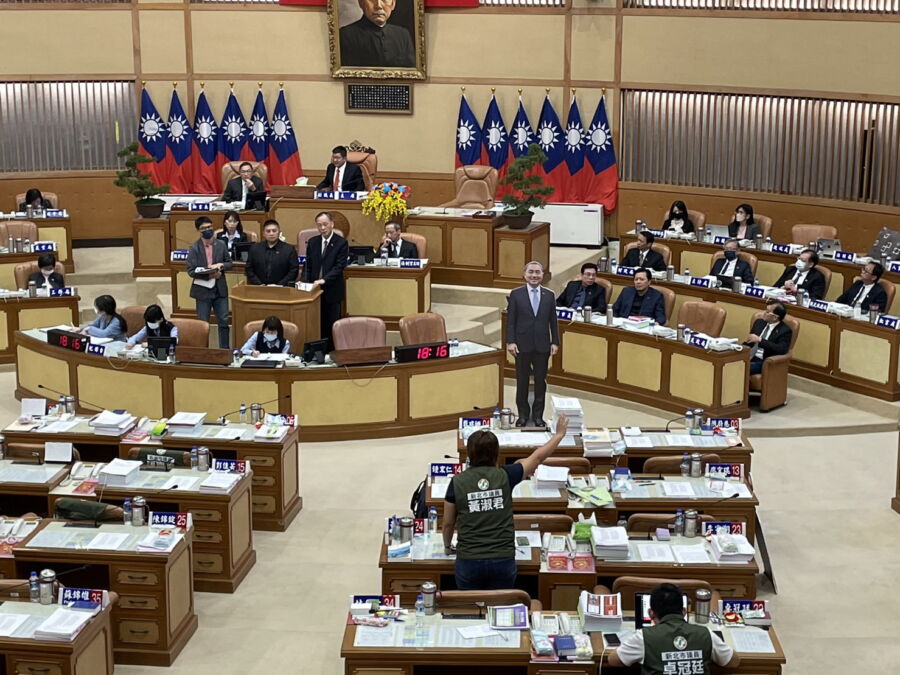 圖／民進黨新北市議員黃淑君表示，新北市果菜運銷公司有任何的不正常交易紀錄，都應該被徹查！（圖／記者陳志仁攝，2023.11.07）