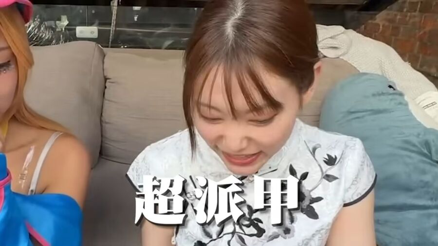 日本2正妹盲測「超哥丼飯」喊：超派甲！　吃一口變臉對視