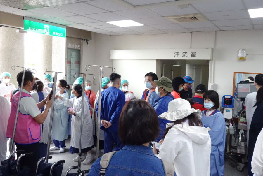 新北旅遊團遊台南、嘉義　25人疑食物中毒送大林慈濟就醫