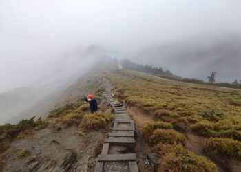 圖／台灣高山景色迷人，卻潛藏危機，登山前一定要有充分準備，安全下山。（圖／本報資料照）
