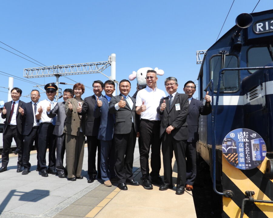 臺鐵藍皮解憂號與日本四國藍吉野川觀光小火車締結姊妹車輛