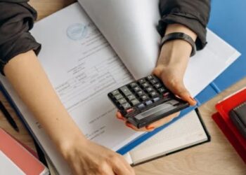 薪水跟不上通膨！年終獎金創9年新高　經常性薪資仍負成長