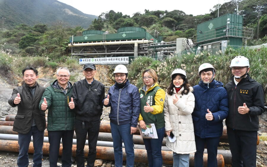 圖／新北市長侯友宜今（29）日赴全國首座火山型地熱開發案「金山區四磺子坪地熱發電廠」視察。（新北市政府新聞局提供）