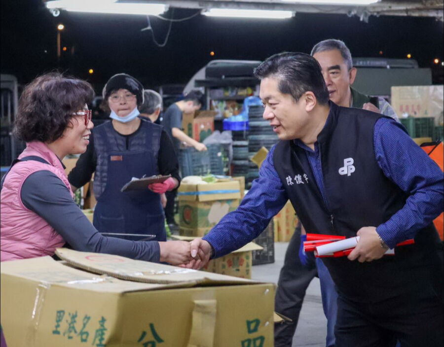 圖／立委陳俊宇強調，他與團隊的努力有目共睹，將秉持「民生優先、宜蘭優先」的理念，為宜蘭打造關鍵的黃金十年！」（陳俊宇臉書）