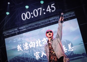 黃明志逆風挺孫生性騷爭議　稱「男生記得保護自己」遭炎上