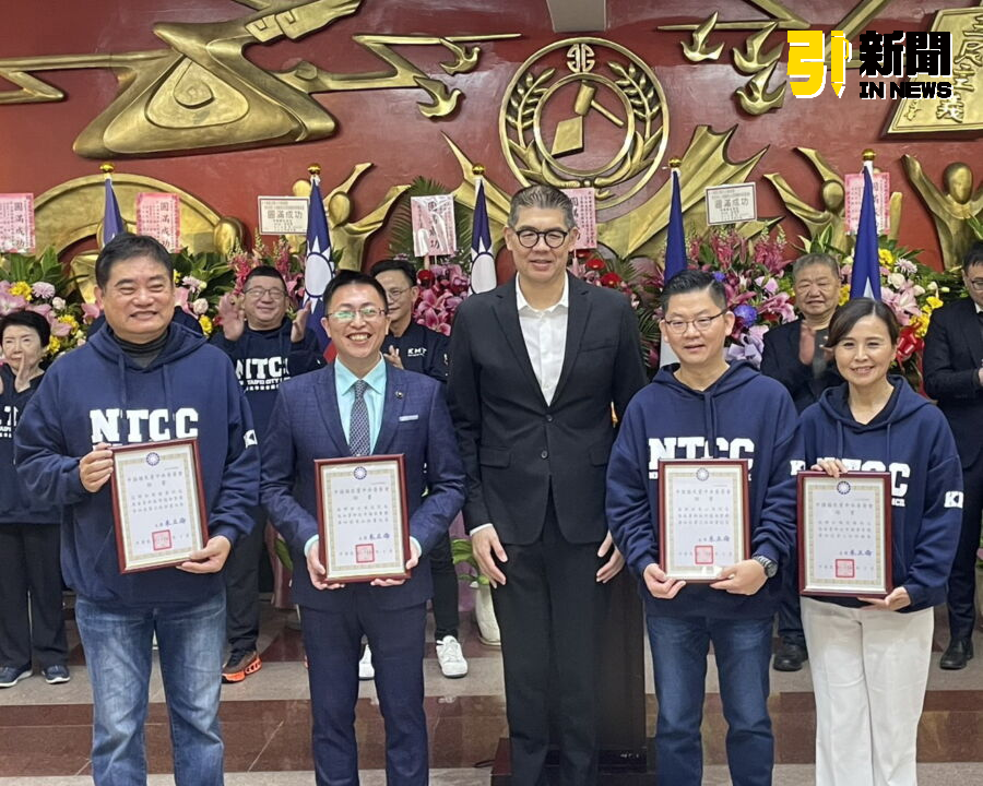 圖／檢調單位今（28）日搜索中國國民黨新北市黨部多位幹部的住家與辦公處所，新北市議會國民黨團表達最嚴正抗議與譴責。（記者陳志仁攝，2025.04.28）