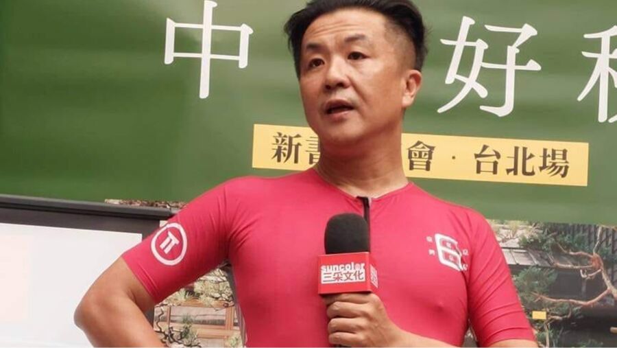 呂秋遠反擊生母揭她主動求愛!同行轟:先照鏡子不是掏老二