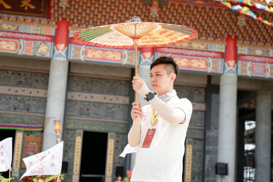 無極天界認證！祭天大典傅堃榕領無極天旨　正式執掌命理師與未天道講師