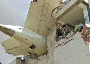 印航波音787墜毀醫學生宿舍　全機爆炸「釀294死」堪稱人間煉獄