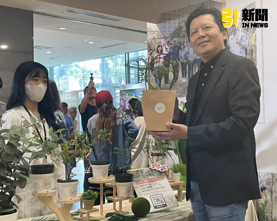 圖／新北市副市長朱惕之表示，全台8成綠美化的杜鵑花苗都是來自萬里、金山，栽培已近半世紀，花農更已傳承至第三代，每年產量達600萬株。（記者陳志仁攝，2025.06.04）