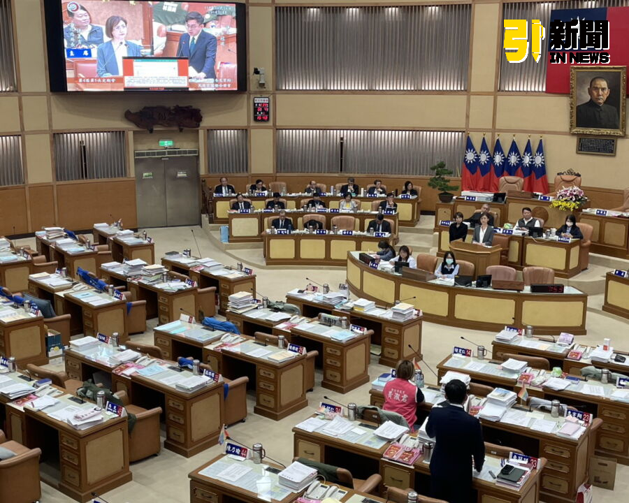 圖／新北市議員卓冠廷認為，新北市政府文化局事到如今還矢口否認。（記者陳志仁攝，2025.06.04）