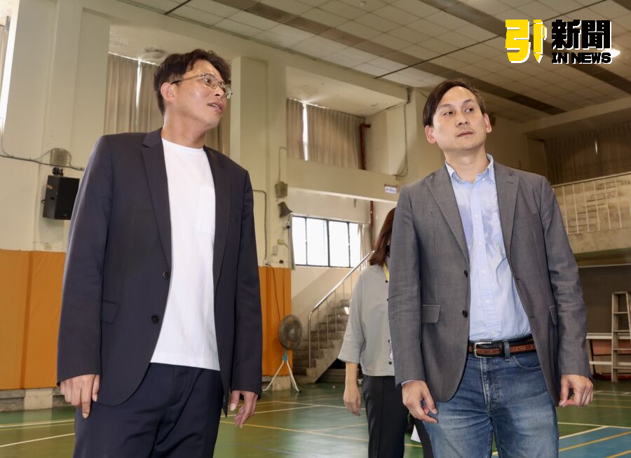 圖／國民黨立委葉元之正處罷免的壓力之中，選擇與民眾黨的立委黃國昌合體，可理解為搏聲量的策略。（記者陳志仁攝）