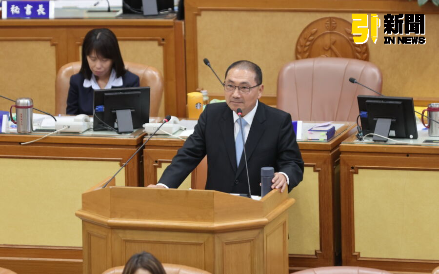 圖／侯友宜回應，目前大型重機專用車位計有452格，仍不敷使用，已責請交通局研議在一般機車格停放大型重機的可行性。（記者陳志仁攝，2025.06.25）