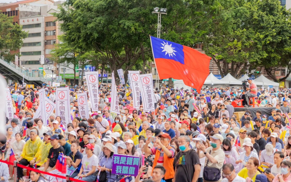 圖／國民黨新北市黨部指出，活動現場湧入超過兩萬人，展現基層民意對立委的強力支持。（國民黨新北市黨部提供）