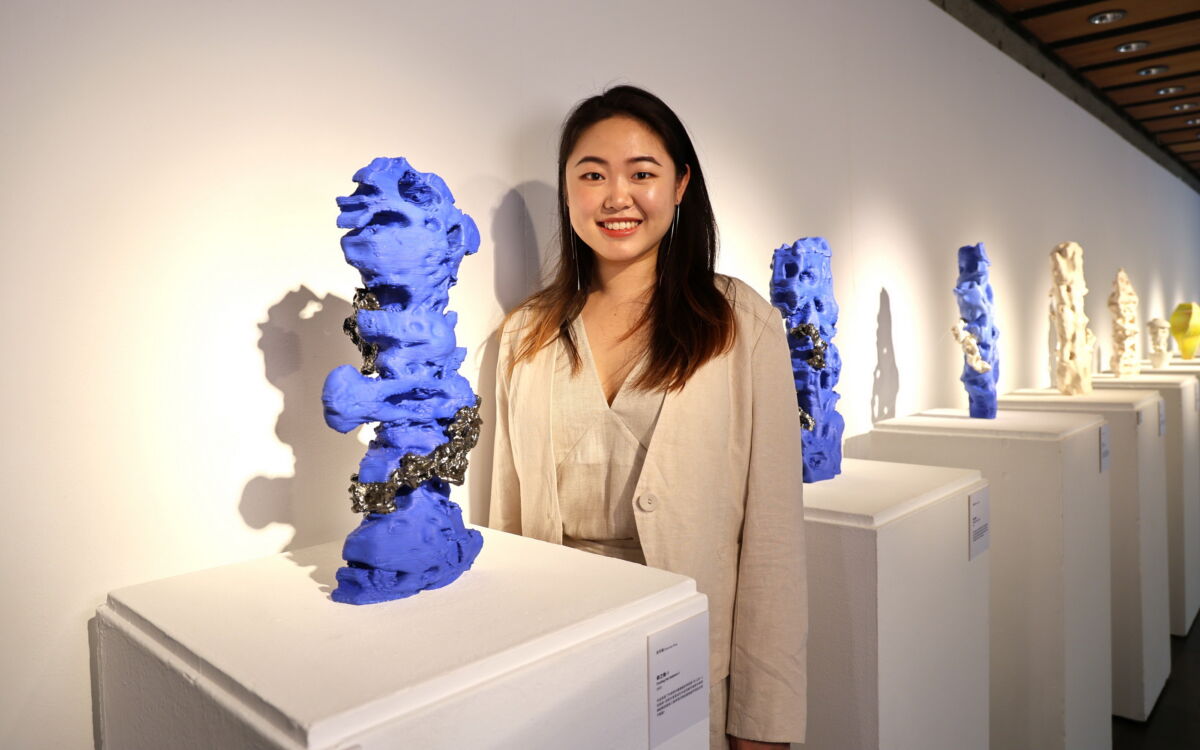 圖／宋丹楊用陶土創作出情緒的形狀，讓每一位觀眾都能在欣賞作品時找到心裡的映照。（鶯歌陶瓷博物館提供）
