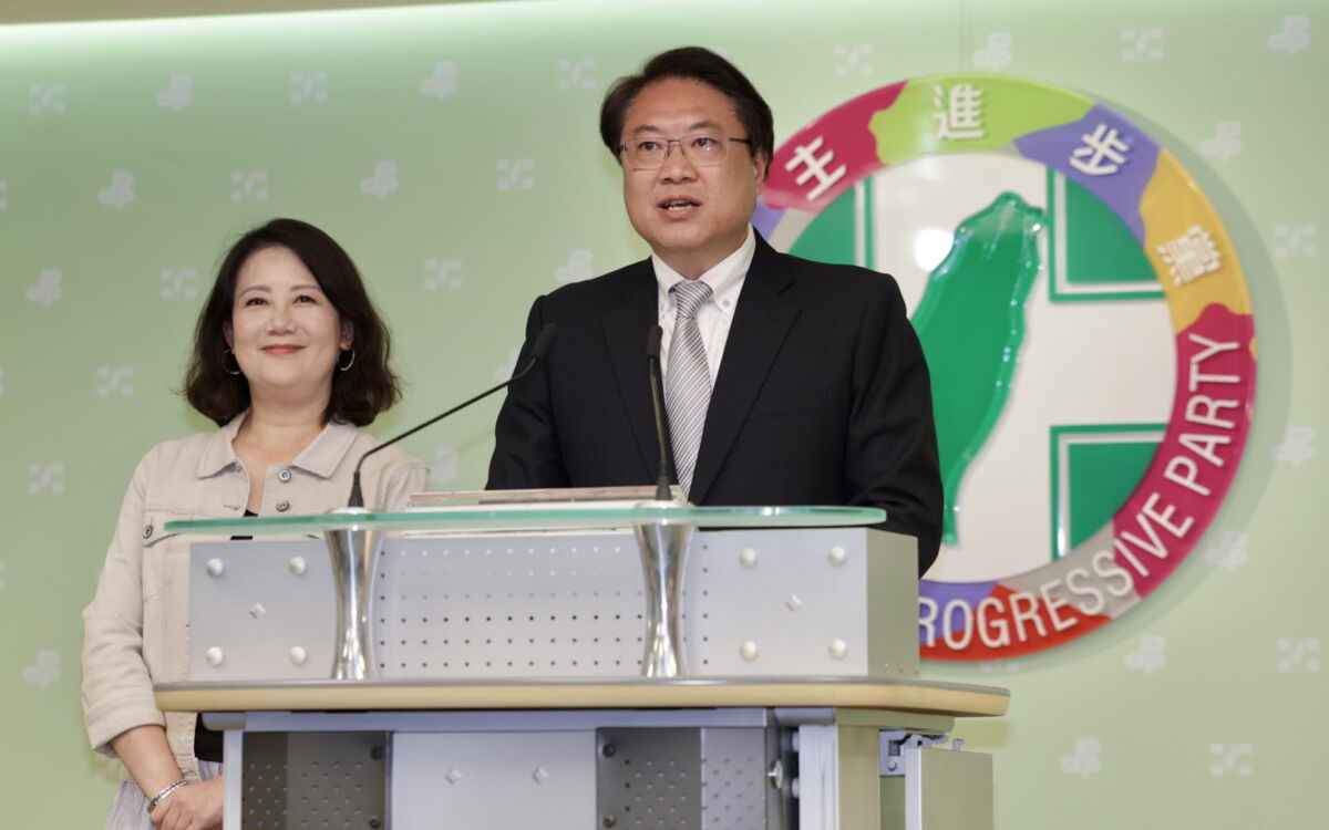 圖／請辭民進黨祕書長的林右昌強調，「我們最不需要的是為結果找藉口，而是要為未來找出路」。（林右昌臉書）