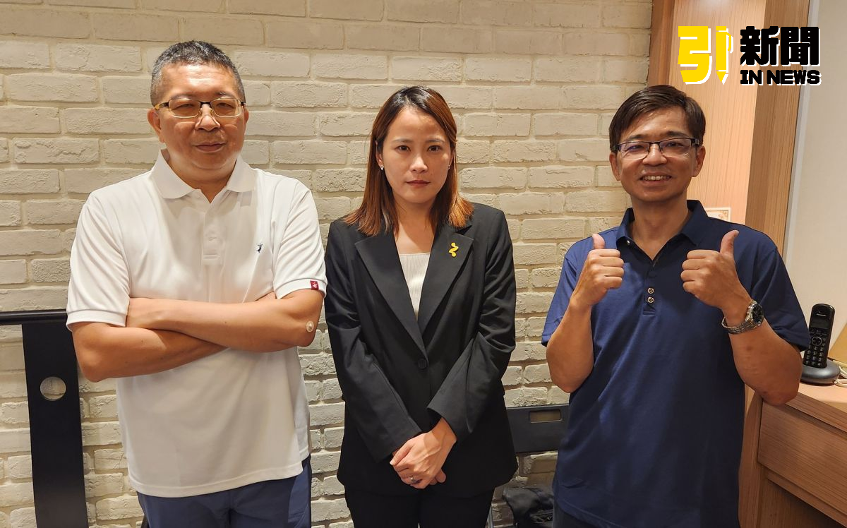 救災變選舉秀？傅崐萁鏟泥擺拍　黃國昌狗仔惹議連環炸