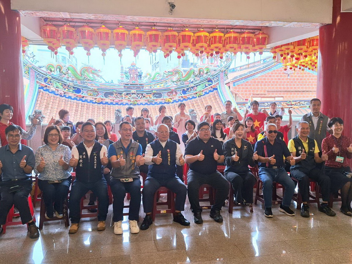 新港藝術高中「奉藝聯展」奉天宮開幕 喜迎慶祝創校20週年 新港藝術高中「奉藝聯展」奉天宮開幕 喜迎慶祝創校20週年