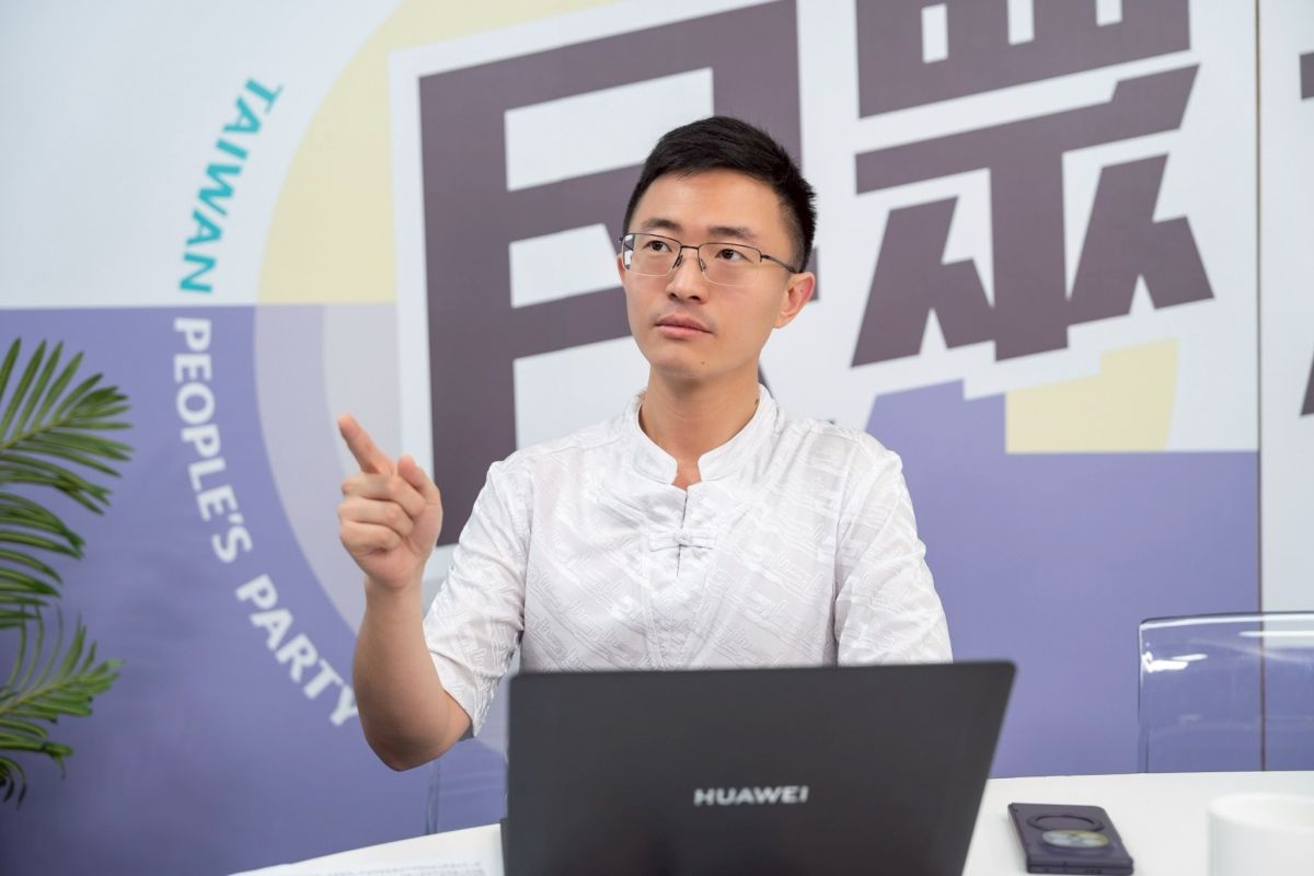 圖／新黨台北市議員侯漢廷29日在臉書，提出7項他所認為的「強化國防」措施。（翻攝 侯漢廷臉書）