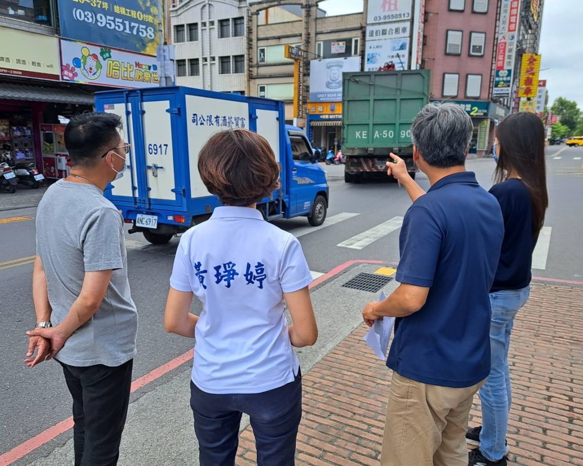 宜蘭路口塞爆又違停 黃琤婷籲推AI號誌、黃網線解套 宜蘭路口塞爆又違停 黃琤婷籲推AI號誌、黃網線解套