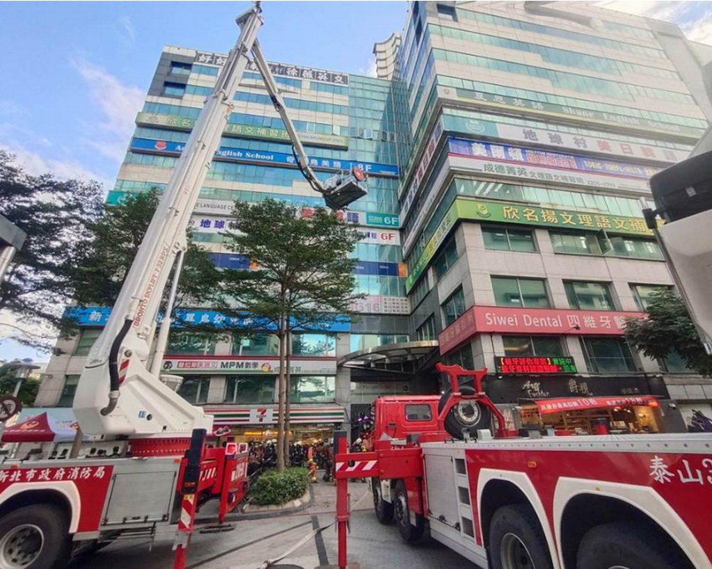 圖／消防局針對高樓層加強搶救演練作業。（新北市政府消防局提供）