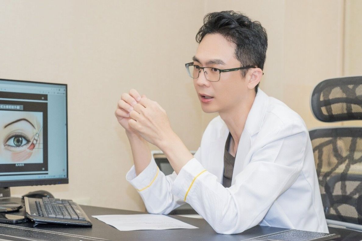 眼袋讓人老10歲 「眼神管理」成年輕人新焦慮!專業醫師揭除眼袋形成原因與解方 眼袋讓人老10歲 「眼神管理」成年輕人新焦慮!專業醫師揭除眼袋形成原因與解方