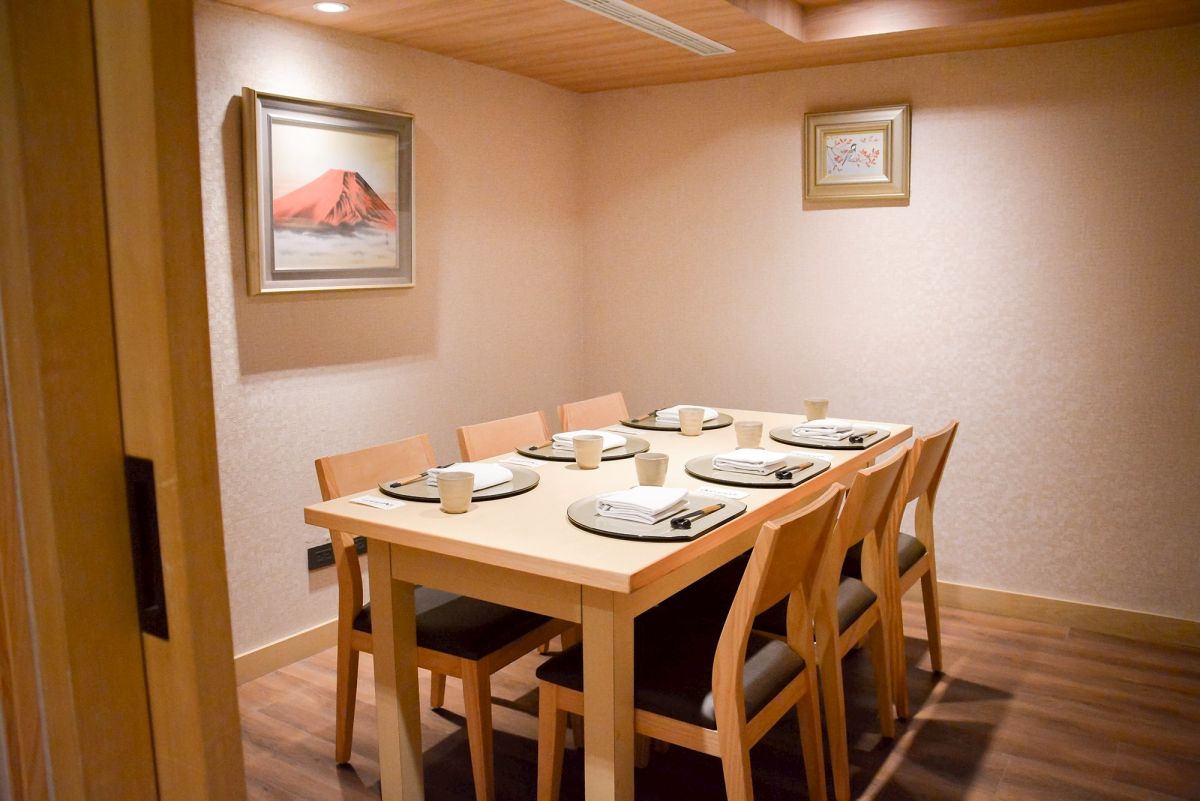 圖／年末聚會需求增加，莞固和食包廂成為許多家庭與朋友團體的指定座位。（莞固和食 提供）