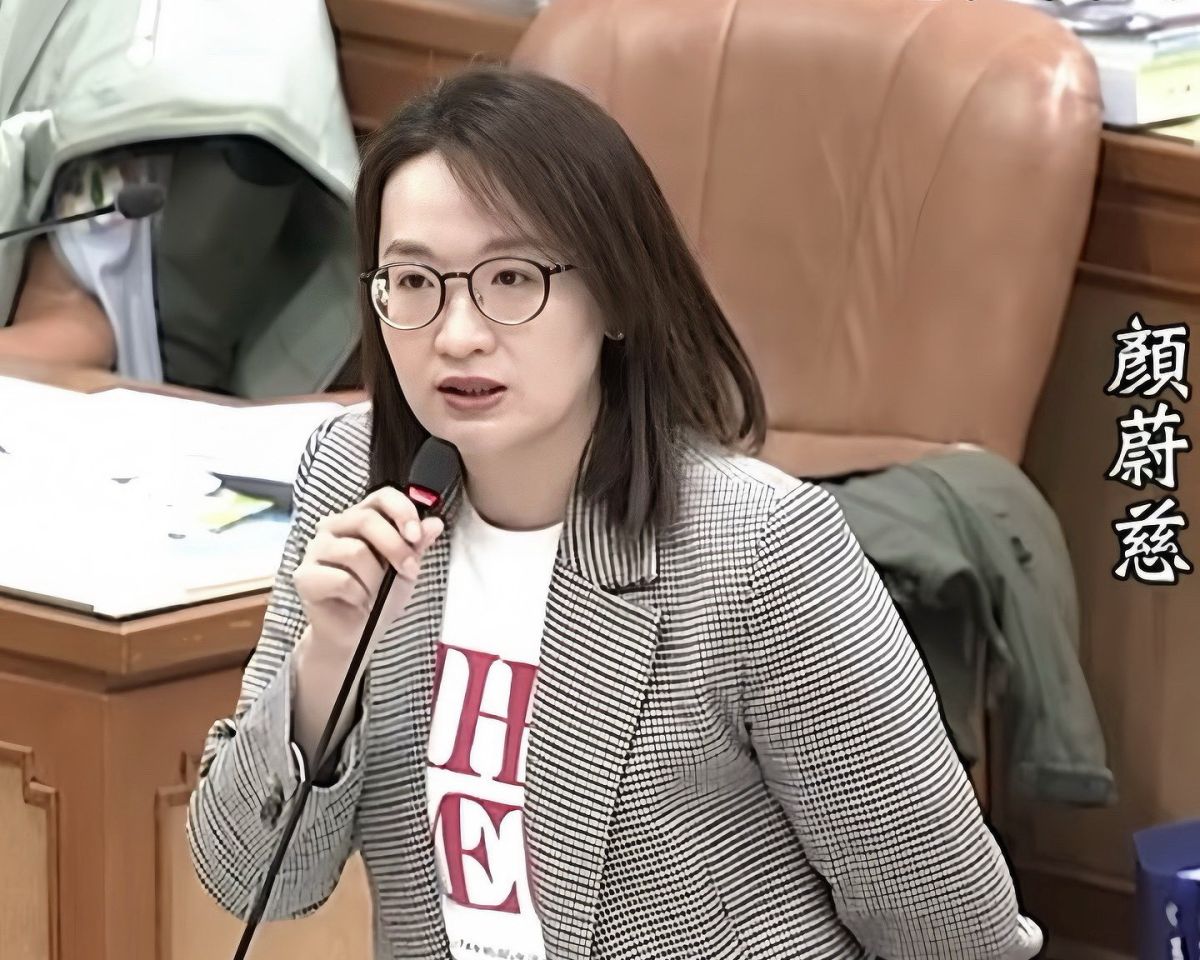 圖/新北市議員顏蔚慈呼籲陳玉珍懸崖勒馬,不要犧牲助理權益與公共利益。(顏蔚慈臉書)