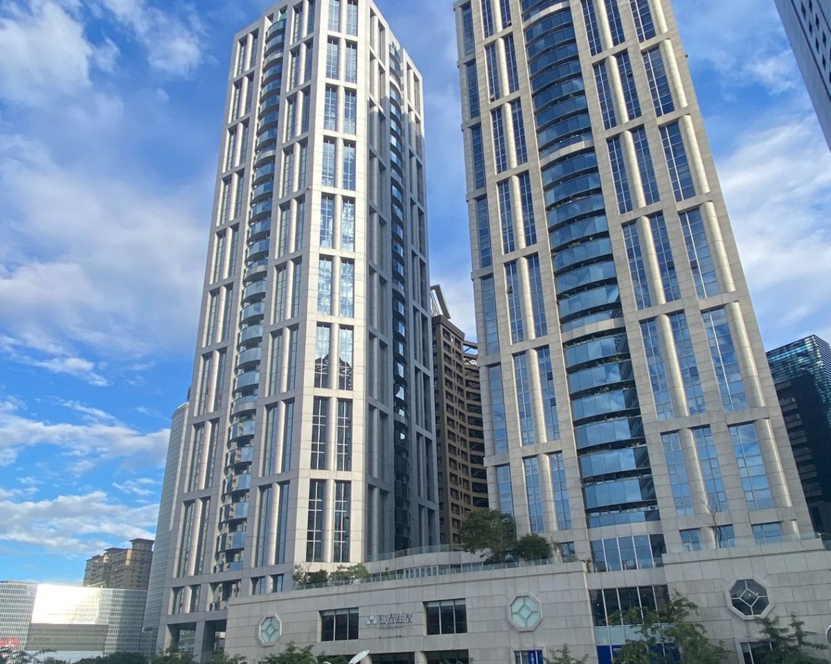 圖／新北115年地價走揚反映市場行情，板信商銀雙子星總部大樓繼續蟬聯新北地王。（新北市政府地政局提供）