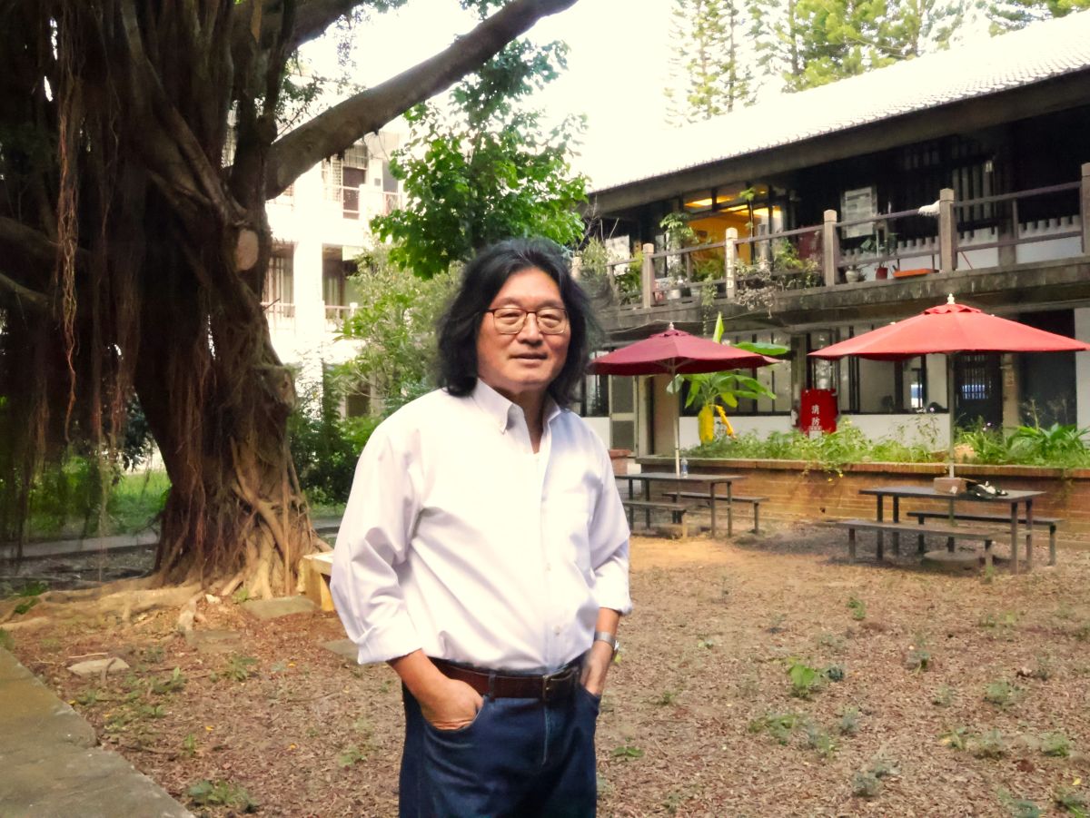 圖／教育部公布第69屆學術獎名單，東海大學外文系傑出校友暨講座教授何萬順脫穎，獲「人文及藝術類」學術獎殊榮。（東海大學 提供）