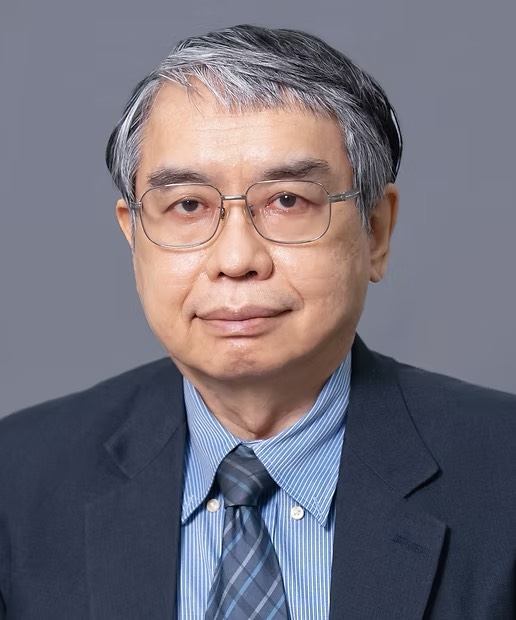 圖/數金系主任暨資產管理研究所所長王泰昌表示,這門課並非單純介紹 AI 工具,而是將 AI 放回資產管理決策的脈絡中,重新檢視投資分析、風險控管與資產配置的本質。(長庚大學 提供)