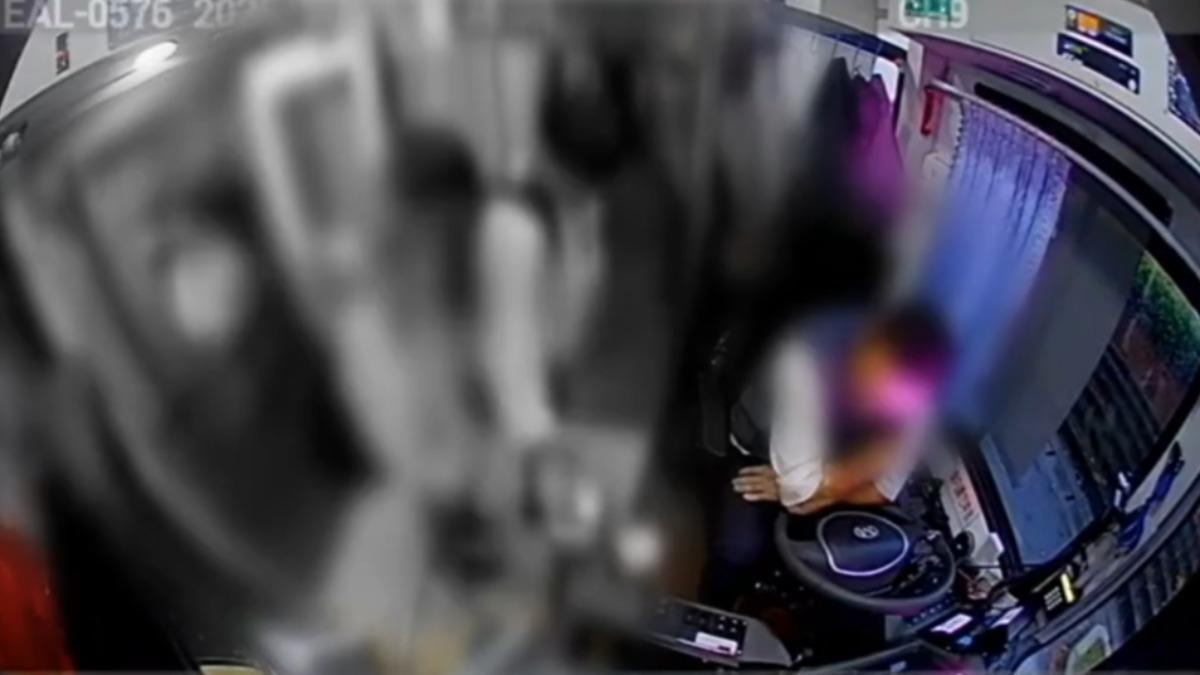 圖/10月份桃園客運司機與學生爆發爭執,當街毆打對方,導致高中生鼻樑骨折與多處傷勢。(TVBS 提供)