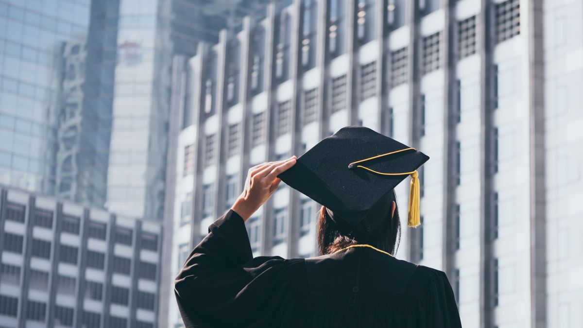 示意圖／留學與移民不再是分開路徑，而是同步佈局的單一策略。（擷取自 免費圖庫 canva）