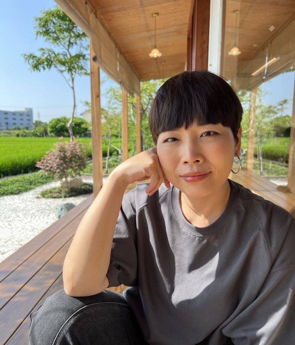 圖／林佳儀除了是研究生、詩人以外，同時更身兼高中國文老師、妻子與母親等多重身分。（東海大學 提供）