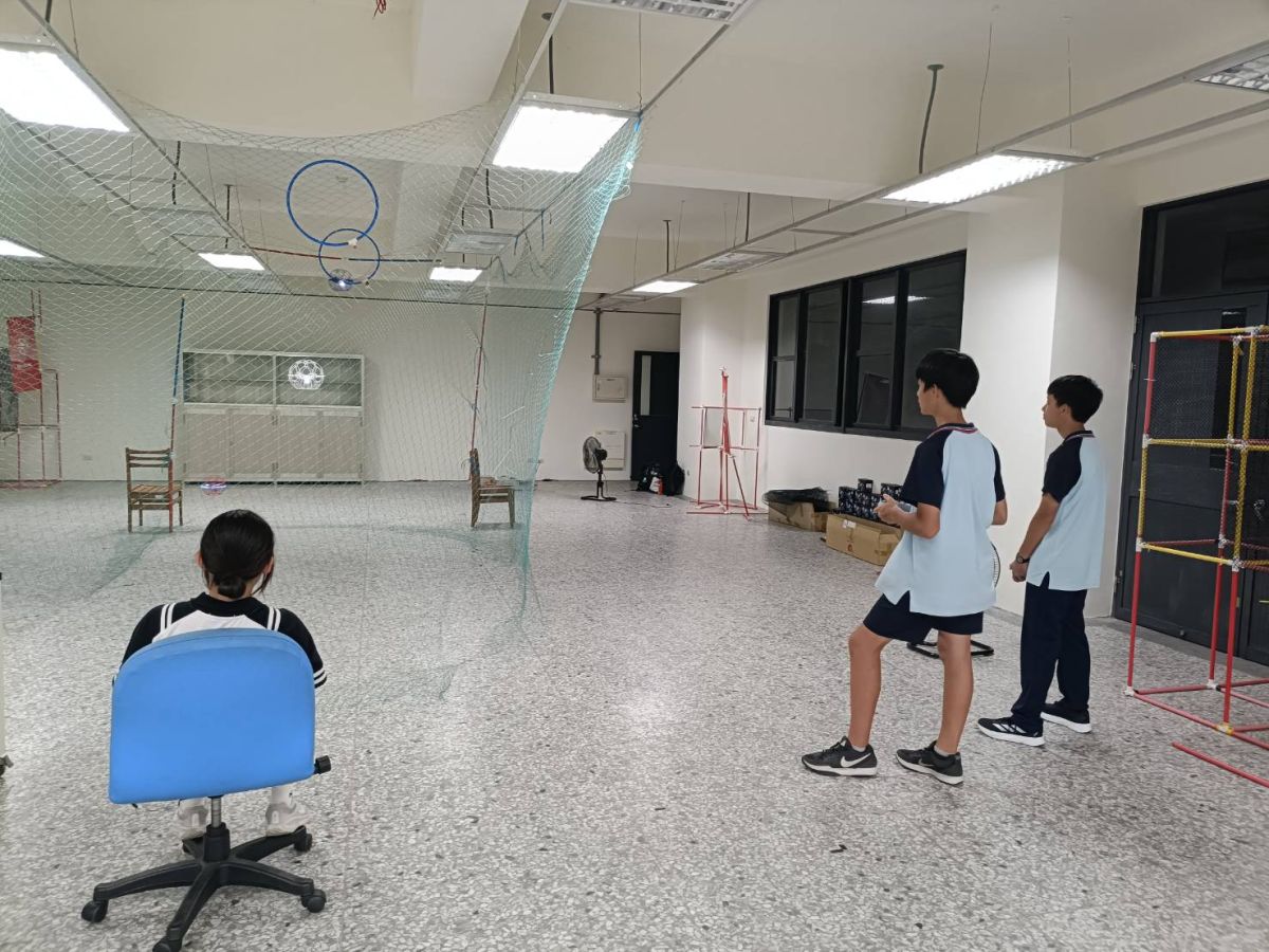 圖／學生於花蓮高工場地進行防守協作練習。（花蓮高工提供）