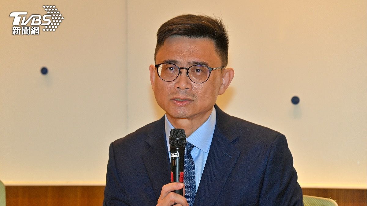 圖/賴瑞隆為小孩在校涉及衝突事件致歉,承諾會和小孩、對方家長和校方加強溝通。(TVBS 提供)