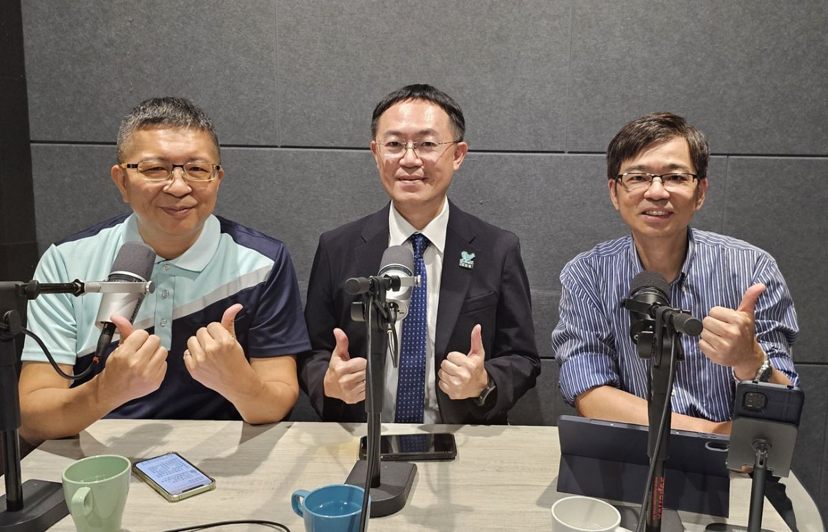 圖／民進黨立委李坤城說，藍白立委說不知道軍購內容，現在開會向立委報告，他們又不來，有的只來簽到就走了。（艾瑞克IN新聞資料照）