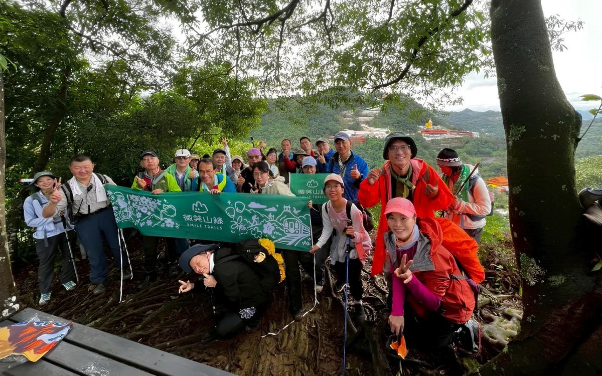 圖／烘爐地則為知名祈福勝地，是微笑山線上的熱門景點。（新北市政府觀光旅遊局提供）