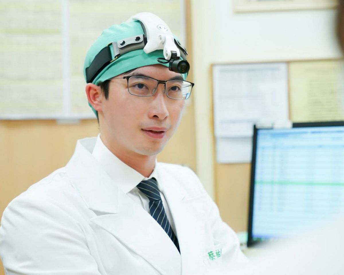 圖／蔡祐任醫師指出，口腔癌早期病人在接受完整治療後，復發率相對較低，若為中晚期口腔癌，則需另外搭配放射治療。（台北慈濟醫院提供）