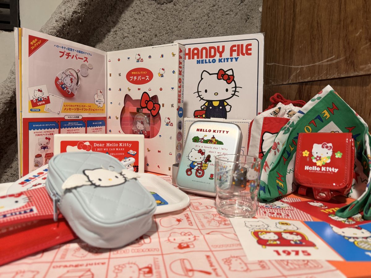 圖／「Hello Kitty 復古經典收藏誌」目前已在火柴星人門市販售中。（郭亘芸 攝）