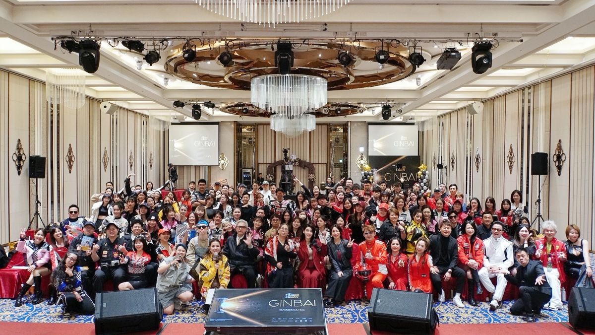 圖／臺北市全國網路自媒體產業工會 舉辦 金掰獎 同時 高敏敏營養師 簽書會。（臺北市全國網路自媒體產業工會 金掰獎提供）