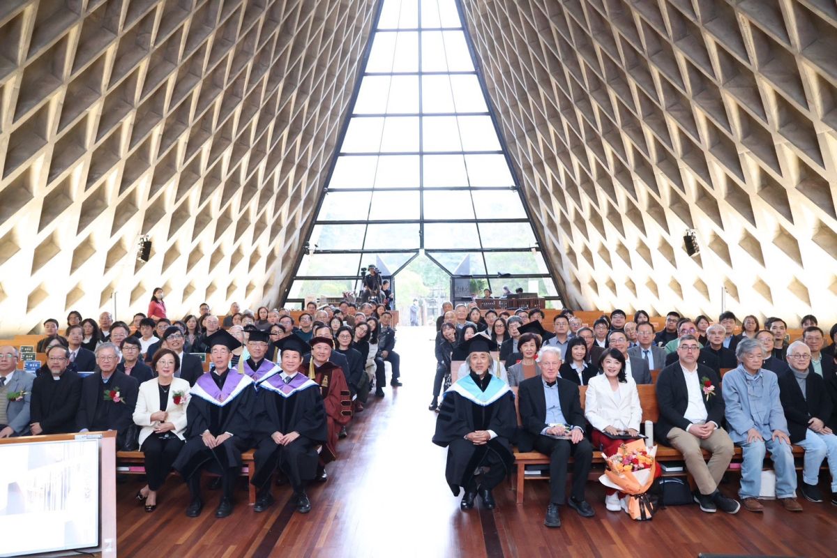 圖/張國恩校長指出獲頒東海大學名譽博士必須同時具備學術地位、獲獎成就、產業貢獻及社會影響力四大條件。(東海大學 提供)