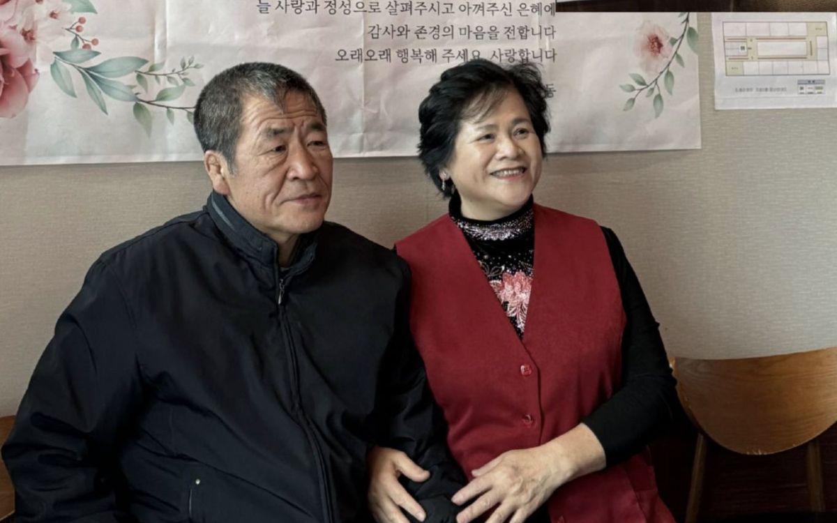 圖／這對異國夫妻攜手走過半生風雨。（翻攝自 陳鈴真FB）