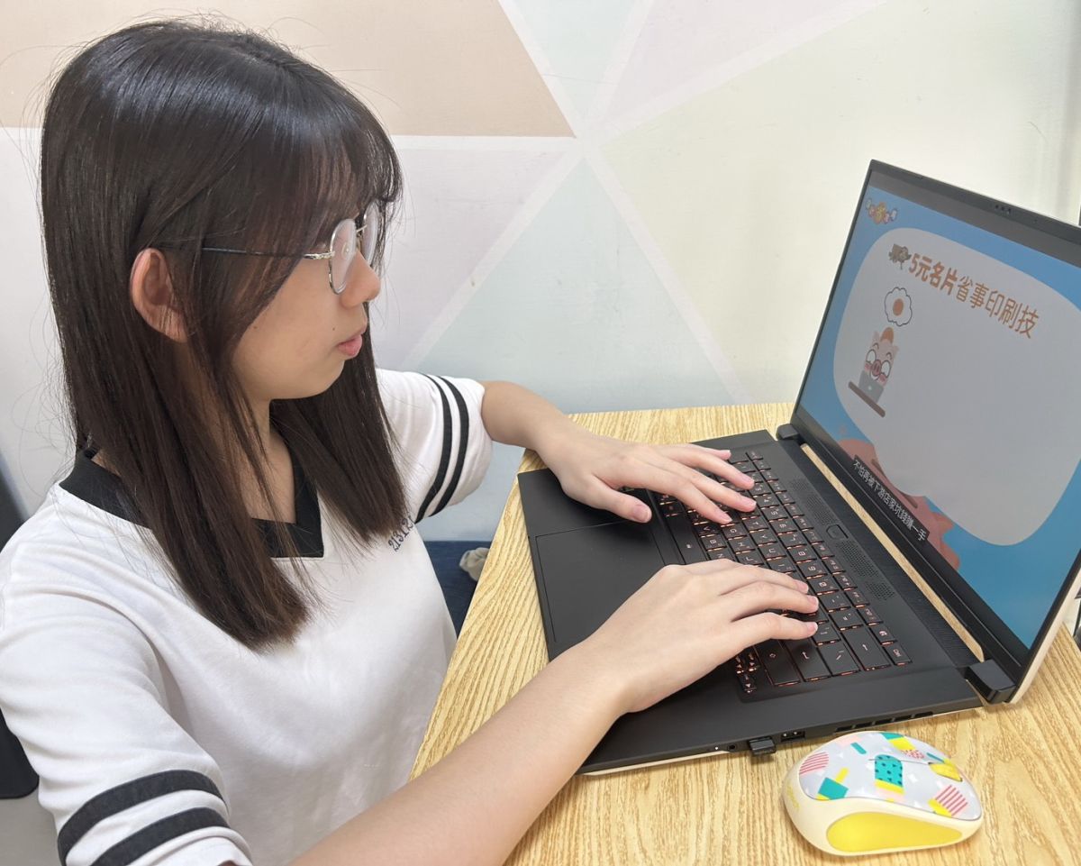 圖/最聰明的寒假投資!資訊科學生利用線上課程做足111-114電機電子群統測歷屆試題解析。(新北市政府教育局提供)